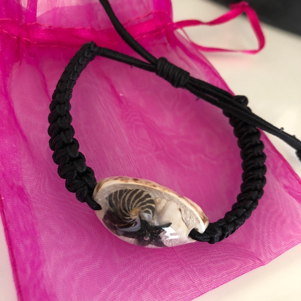 Shell bracelet from Aruba